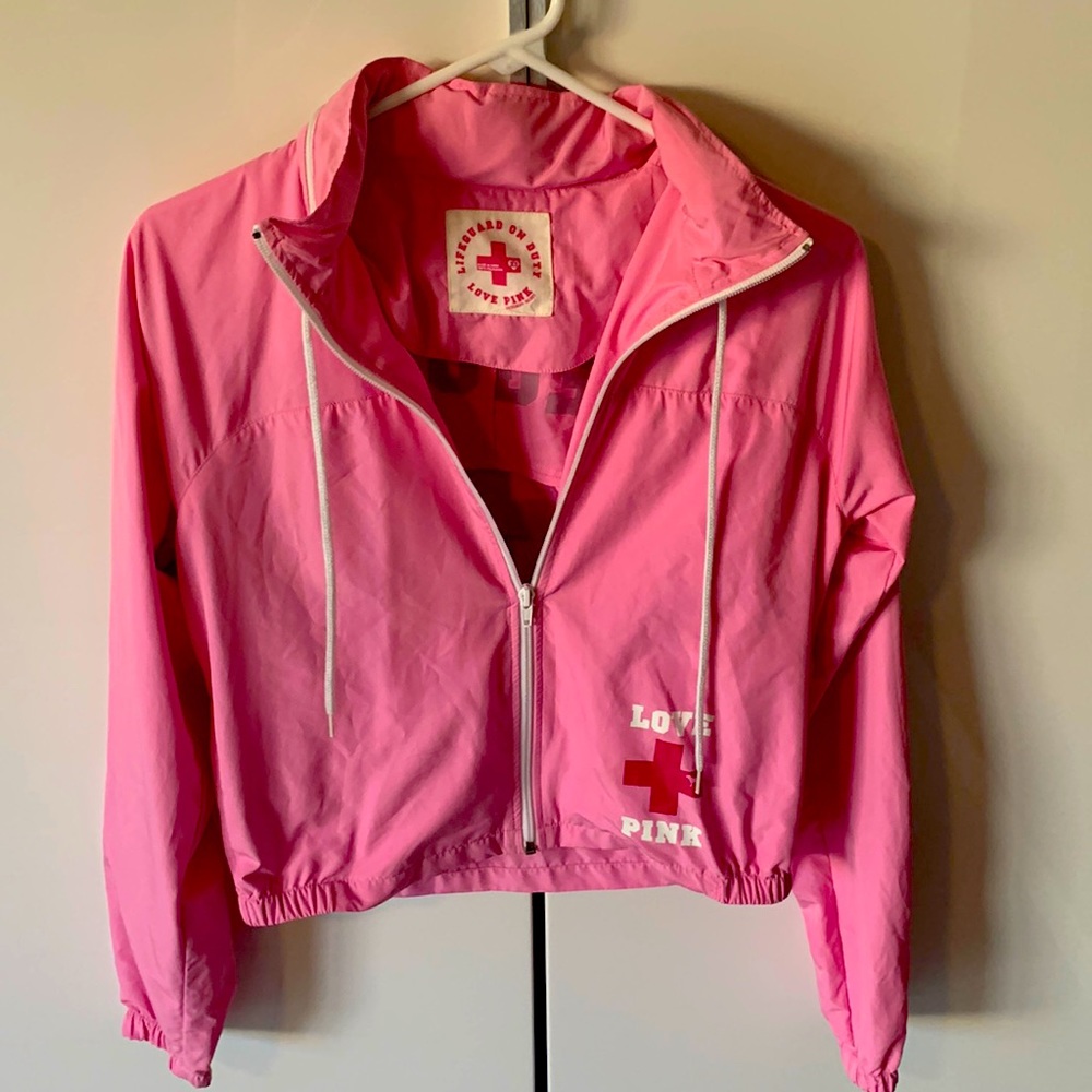 Pink windbreaker with zipped hoodie
